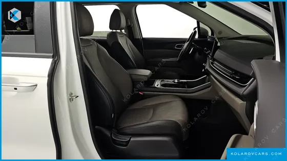 KIA CARNIVAL DIESEL 9-SEATER PRESTIGE