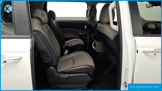 KIA CARNIVAL DIESEL 9-SEATER PRESTIGE