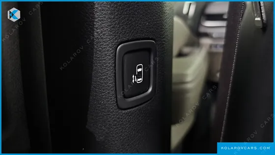 KIA CARNIVAL DIESEL 9-SEATER PRESTIGE