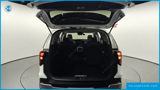 KIA CARNIVAL DIESEL 9-SEATER PRESTIGE