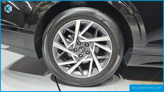 HYUNDAI GRANDEUR PREMIUM