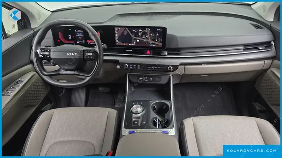 KIA CARNIVAL DIESEL 9-SEATER PRESTIGE