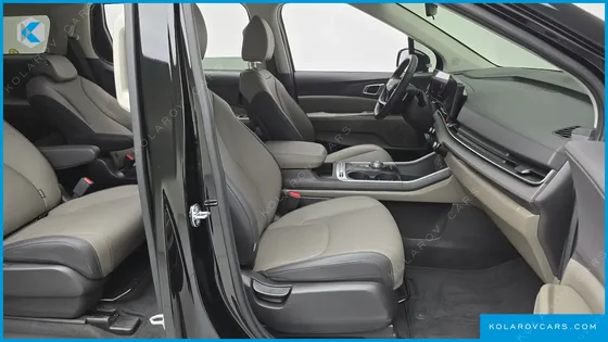 KIA CARNIVAL DIESEL 9-SEATER PRESTIGE