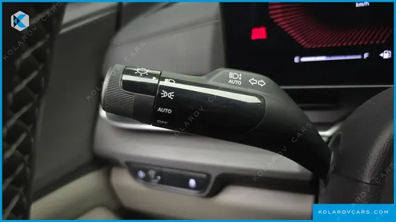 KIA CARNIVAL DIESEL 9-SEATER PRESTIGE