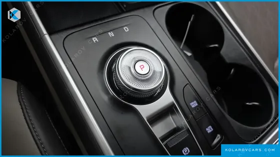 KIA CARNIVAL DIESEL 9-SEATER PRESTIGE