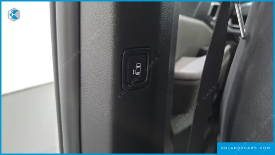 KIA CARNIVAL DIESEL 9-SEATER PRESTIGE