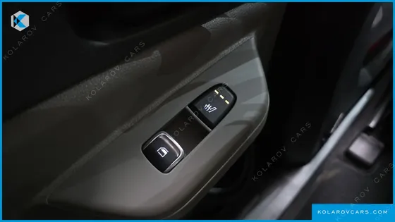 KIA CARNIVAL DIESEL 9-SEATER PRESTIGE