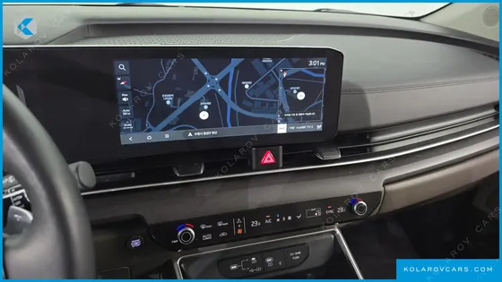 KIA CARNIVAL GASOLINE 9-SEATER NOBLESSE