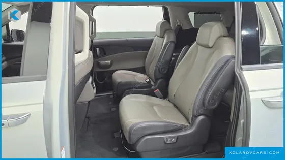 KIA CARNIVAL GASOLINE 9-SEATER NOBLESSE