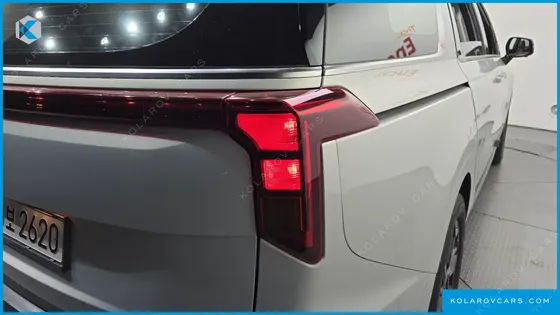 KIA CARNIVAL GASOLINE 9-SEATER NOBLESSE