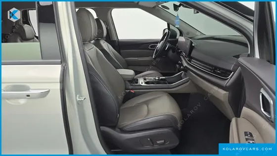 KIA CARNIVAL GASOLINE 9-SEATER NOBLESSE