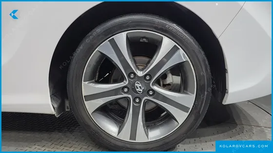 HYUNDAI ELANTRA (AVANTE) 2.0 GDI PREMIUM