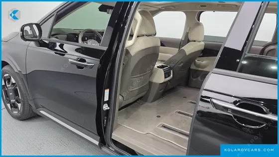 KIA CARNIVAL GASOLINE 7-SEATER SIGNATURE