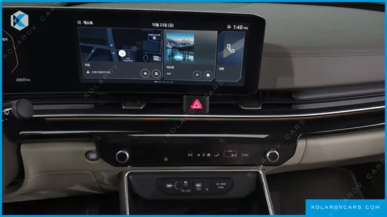 KIA CARNIVAL GASOLINE 7-SEATER SIGNATURE