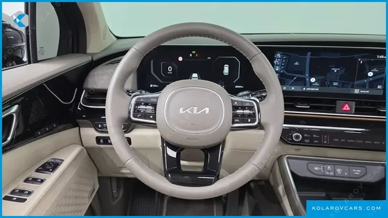 KIA CARNIVAL GASOLINE 7-SEATER SIGNATURE