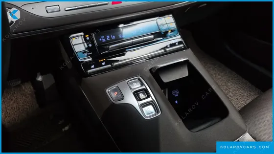 HYUNDAI GRANDEUR 3.0 LPI RENT CAR
