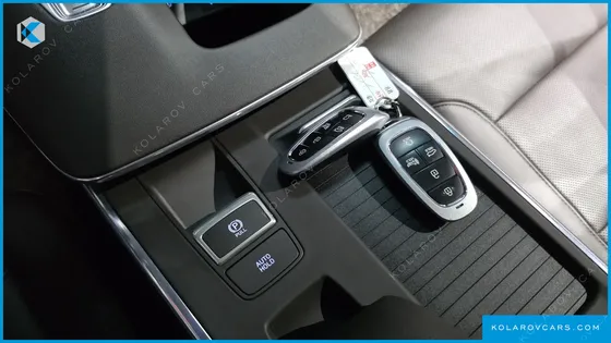 HYUNDAI GRANDEUR 3.0 LPI RENT CAR