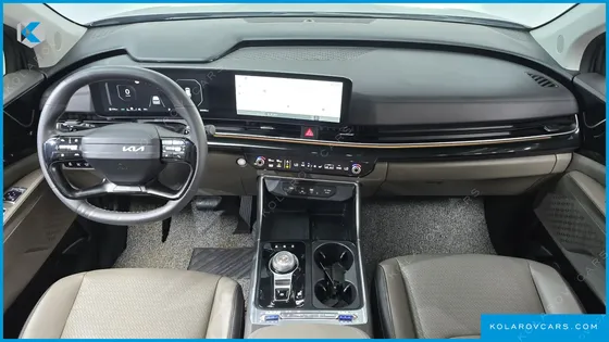 KIA CARNIVAL DIESEL 9-SEATER SIGNATURE