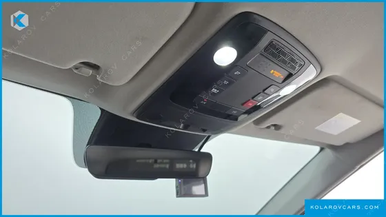 KIA CARNIVAL DIESEL 9-SEATER SIGNATURE
