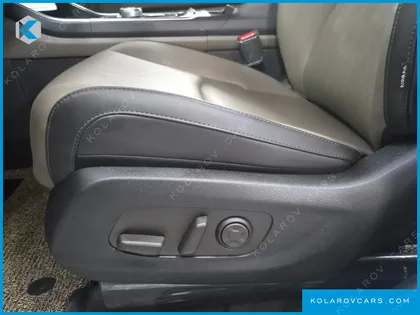 KIA CARNIVAL HEV 9SEATER NOBLESS