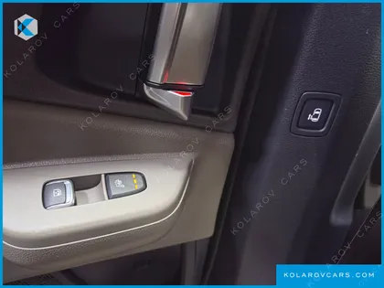 KIA CARNIVAL HEV 9SEATER NOBLESS