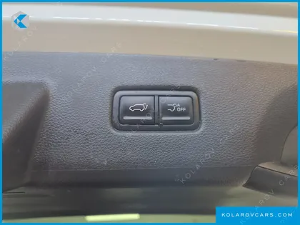 KIA CARNIVAL HEV 9SEATER NOBLESS