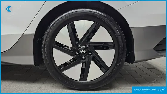 HYUNDAI IONIQ 6 STANDARD