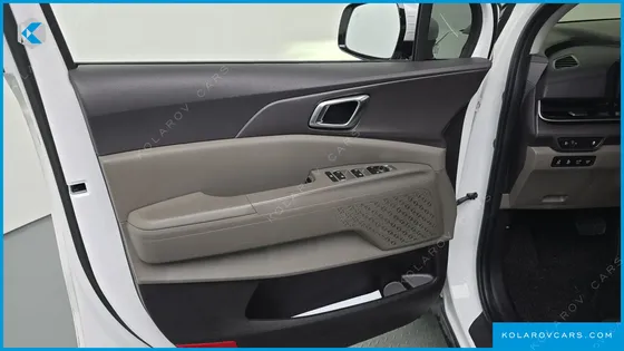 KIA CARNIVAL HEV 9SEATER NOBLESS