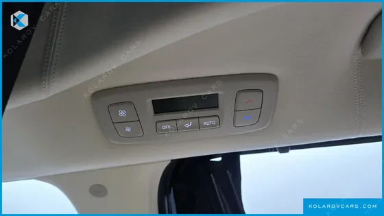 KIA CARNIVAL DIESEL 9-SEATER HI LIMOUSINE (SPECIAL VEHICLE)