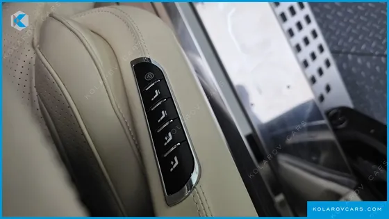 KIA CARNIVAL DIESEL 9-SEATER HI LIMOUSINE (SPECIAL VEHICLE)