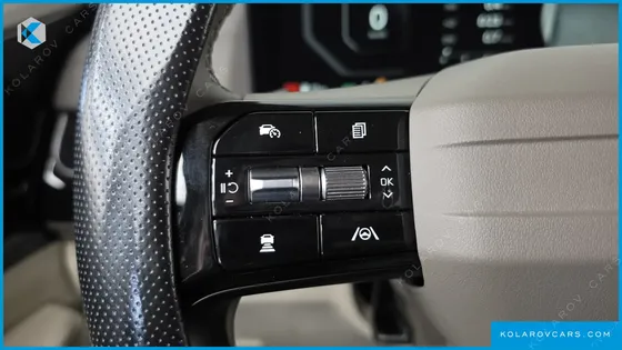 KIA CARNIVAL GASOLINE 7-SEATER GRAVITY