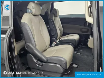 KIA CARNIVAL DIESEL 9-SEATER NOBLESSE