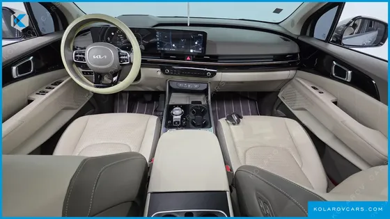 KIA CARNIVAL GASOLINE 7-SEATER GRAVITY