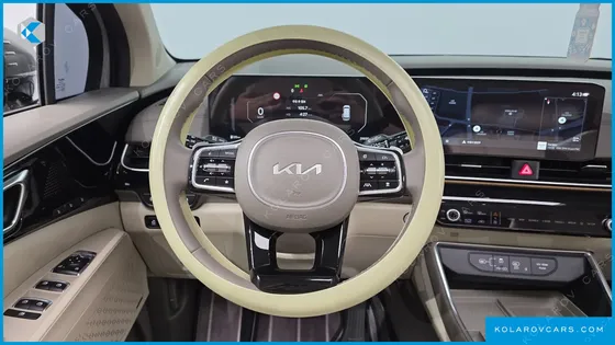 KIA CARNIVAL GASOLINE 7-SEATER GRAVITY