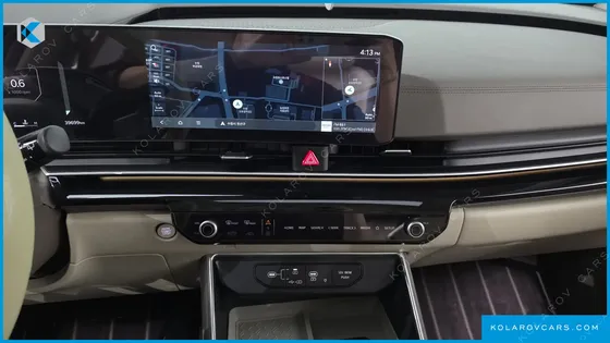 KIA CARNIVAL GASOLINE 7-SEATER GRAVITY