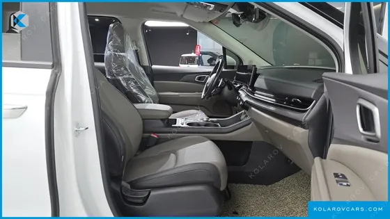 KIA CARNIVAL GASOLINE 9-SEATER PRESTIGE