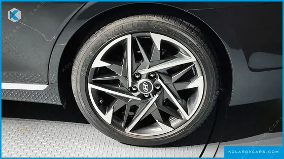 HYUNDAI GRANDEUR 3.3
