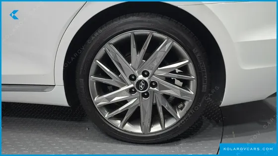 HYUNDAI GRANDEUR 2.5