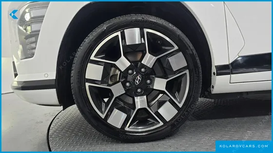 HYUNDAI KONA LONG RANGE
