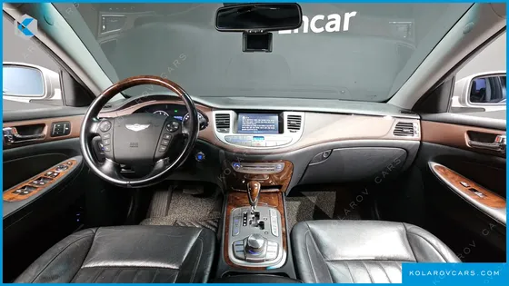 HYUNDAI GENESIS BH 380 ROYAL