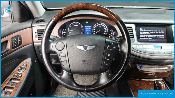 HYUNDAI GENESIS BH 380 ROYAL