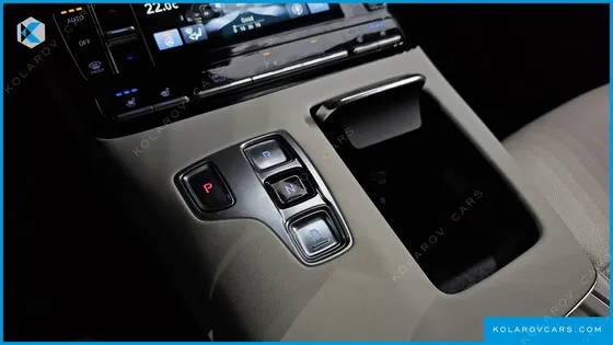 HYUNDAI GRANDEUR 3.3