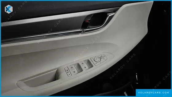 HYUNDAI GRANDEUR 3.3