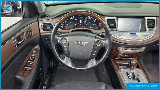 HYUNDAI GENESIS BH 380 ROYAL