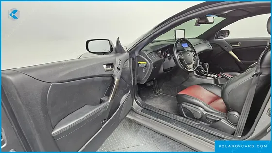 HYUNDAI GENESIS 200 TURBO D