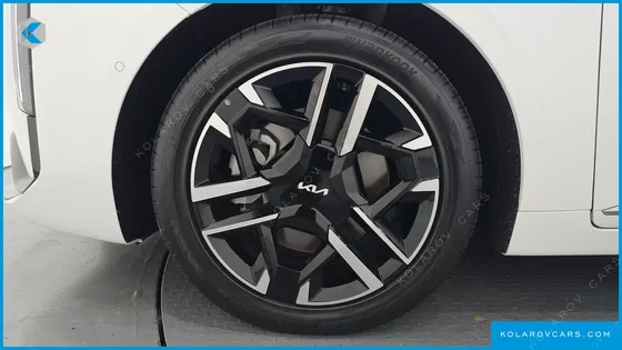 KIA K8 2.5 GASOLINE 2WD