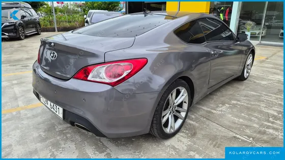 HYUNDAI GENESIS 200 TURBO P