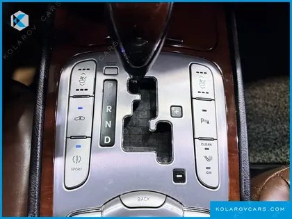 HYUNDAI GENESIS BH 380 ROYAL
