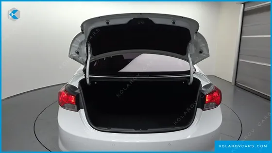 HYUNDAI ELANTRA (AVANTE) M16 GDI LUXURY