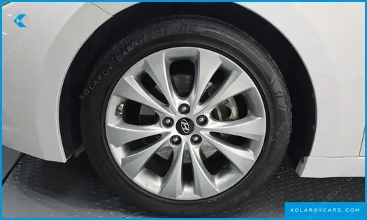 HYUNDAI GRANDEUR HG300 NOBLE